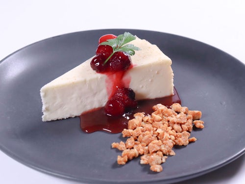 NYスタイルチーズケーキ ~ミックスベリーソース~